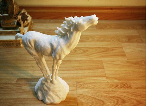 Ngua Biểu tượng phong thủy: Bí quyết đem lại tài lộc cho văn phòng
