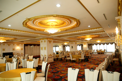 can-canh-khach-san-dat-vang-tai-ha-noi-9 Khách sạn 5 sao dát vàng tại Hà Nội