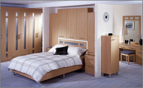 20-e1343639200290 Phòng ngủ tinh tế với nội thất gỗ