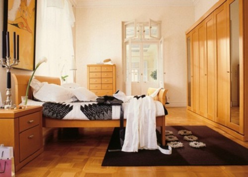 9-e1343639174281 Phòng ngủ tinh tế với nội thất gỗ