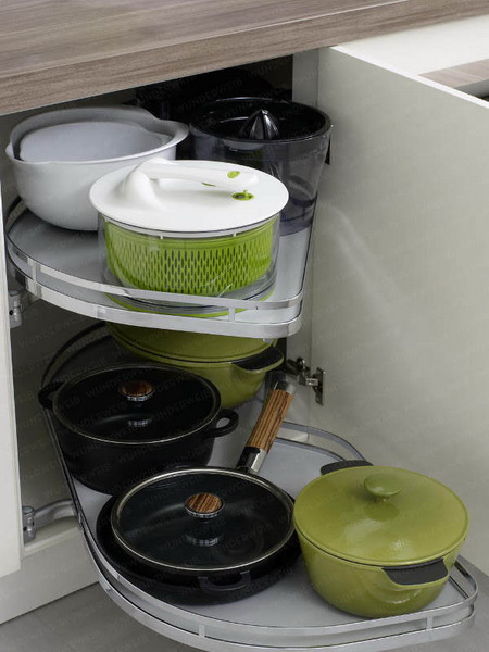 một căn bếp 2 cách bài trí