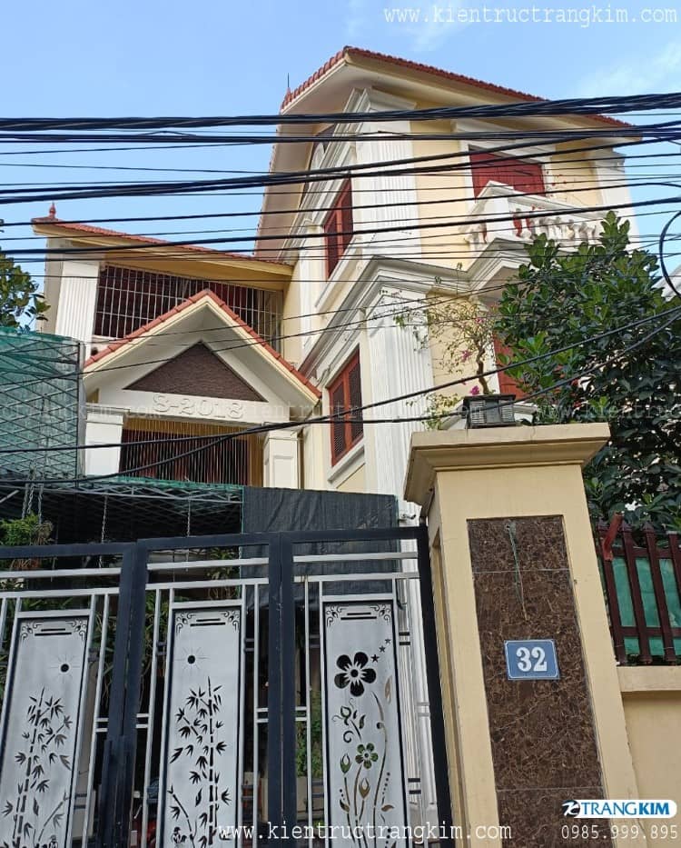 Hình ảnh thực tế thiết kế biệt thự 2 tầng 1 tum phong cách tân cổ điển 6 căn nhà sau khi được hoàn thành xây dựng