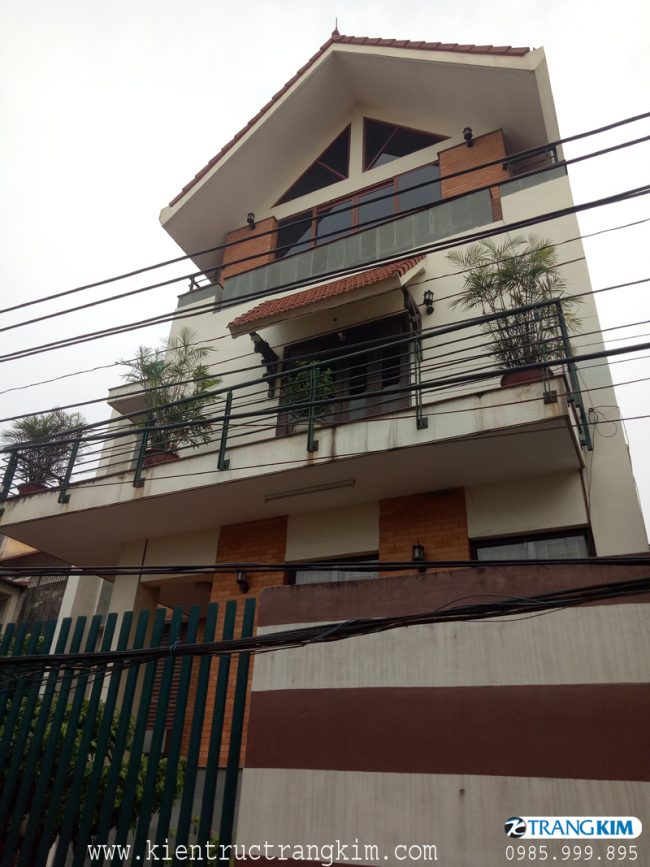 Hình ảnh thực tế căn biệt thự hiện đại 3 tầng mái thái 1 Hình ảnh thực tế căn biệt thự hiện đại 3 tầng mái thái 1