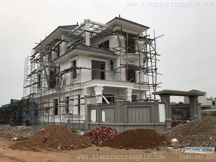Hình ảnh thực tế công trình 2 hình ảnh thực tế công trình biệt thự tân cổ điển
