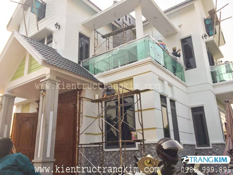 Hình ảnh công trình thực tế biệt thự 2 tầng mái thái hiện đại 1 Hình ảnh công trình thực tế biệt thự 2 tầng mái thái hiện đại 1