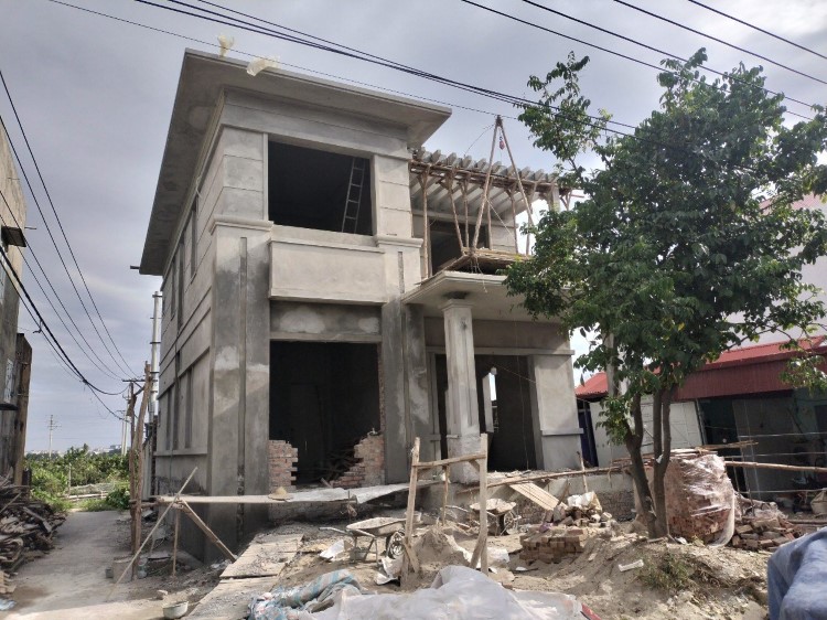 Hình ảnh công trình trong quá trình thi công 4 ảnh biệt thự thi công 1