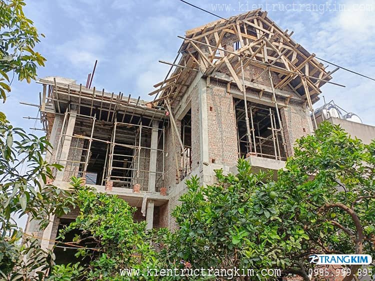 Hình ảnh biệt thự trong quá trình thi công