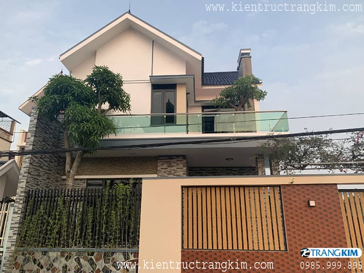 Hình ảnh công trình sau khi thi công 1 Hình ảnh biệt thự 2 tầng mái thái hiện đại sau thi công