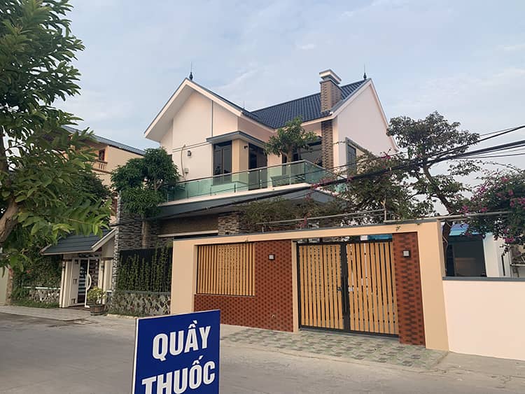 Hình ảnh công trình sau khi thi công 4 Hình ảnh biệt thự 2 tầng mái thái hiện đại sau thi công