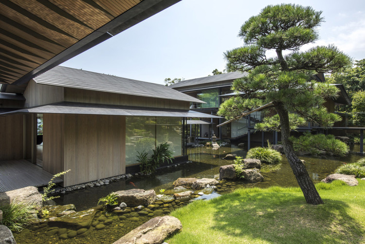 Có nên lựa chọn xây dựng biệt thự nhà vườn mái Nhật hay không? 1 Có nên lựa chọn xây dựng biệt thự nhà vườn mái Nhật hay không? 1