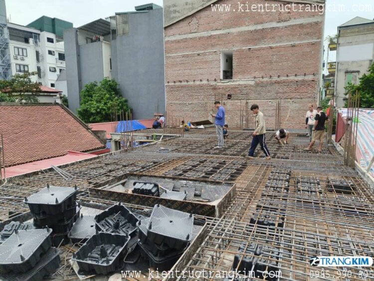 Hình ảnh thi công công trình chung cư mini cho thuê hiện đại kết hợp ở gia đình tầng 1 6