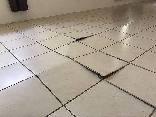Nền nhà bị nghiêng hoặc sụt lún cục bộ 1 Nền nhà bị nghiêng hoặc sụt lún cục bộ 1